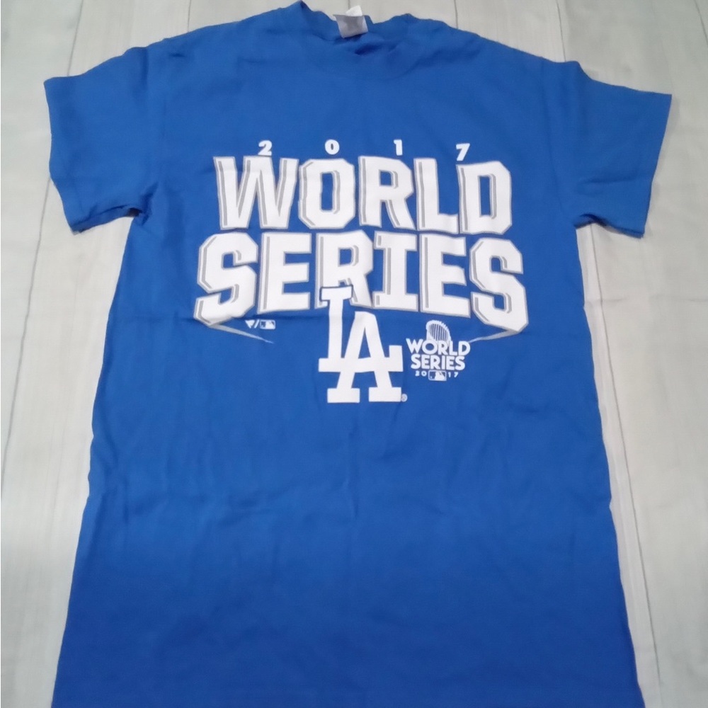 Gildan 2017 WORLD SERIES DODGERS TSHIRT